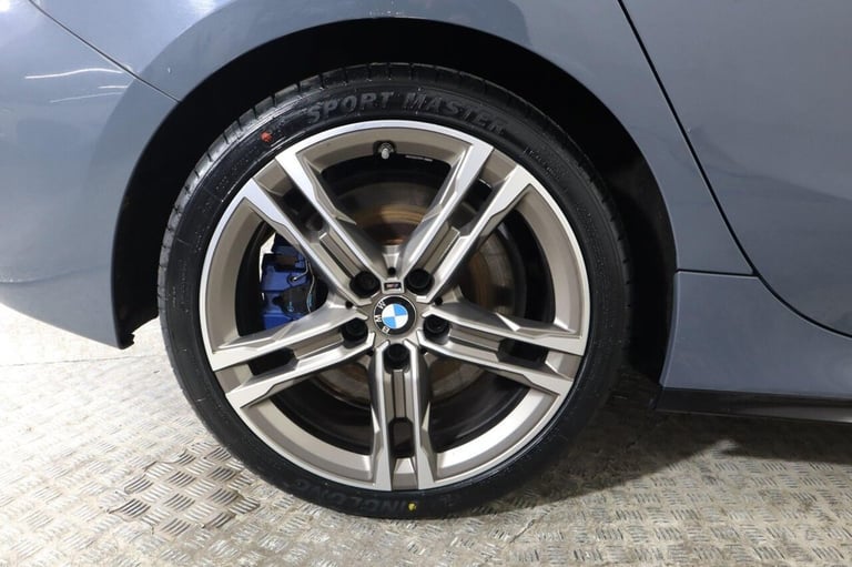 2021 BMW 1 Series 2.0 M135i Auto xDrive Euro 6 (s/s) 5dr Hatchback Petrol Automatic