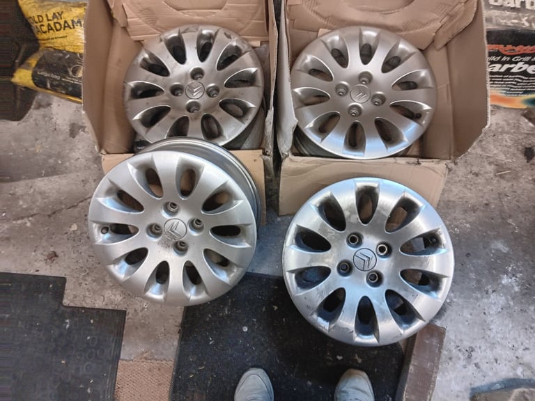 image for Citroen 15&quot; Alloy Wheels