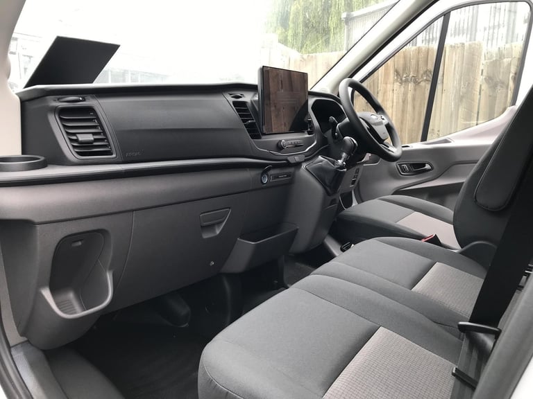 BRAND NEW Ford Transit 350M L2 H3 Leader Van 2.0L 130PS 6 Speed in Frozen White