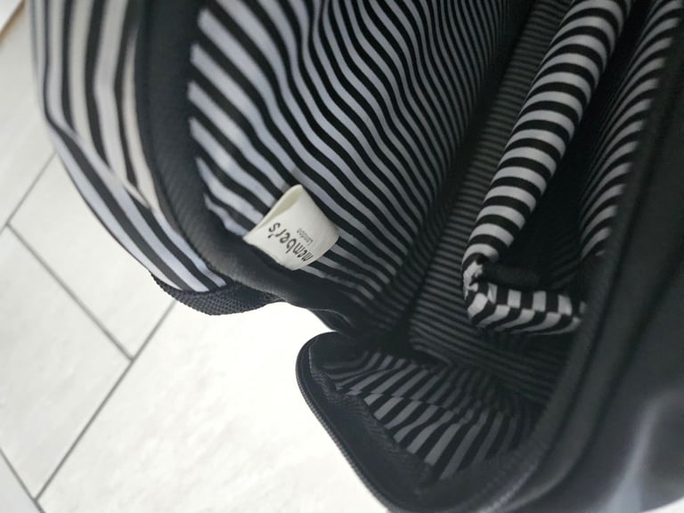 Member's London Laptop Trolley Case