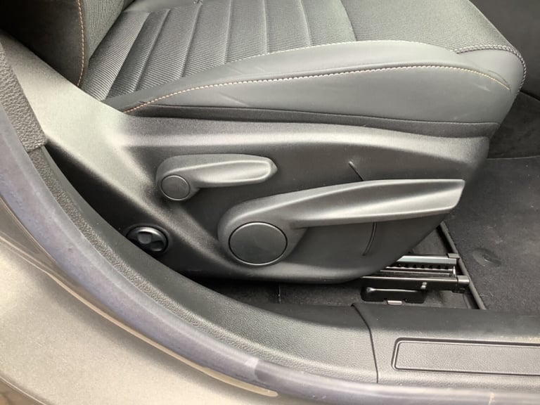 2023 Alfa Romeo Tonale 1.5 MHEV Ti 5dr Auto Hatchback Petrol Automatic