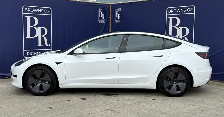 2022 Tesla Model 3 Saloon 4dr Electric Auto RWD (241 bhp) Saloon Electric Automatic
