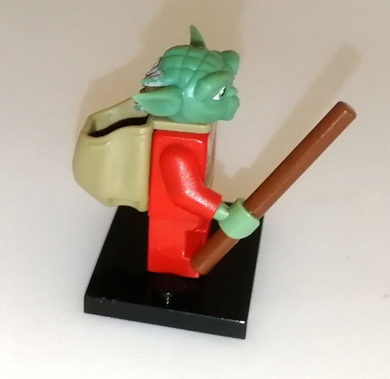 Lego Star Wars Santa Yoda Minifigure sw0358 From Star Wars Advent Calendar 2011