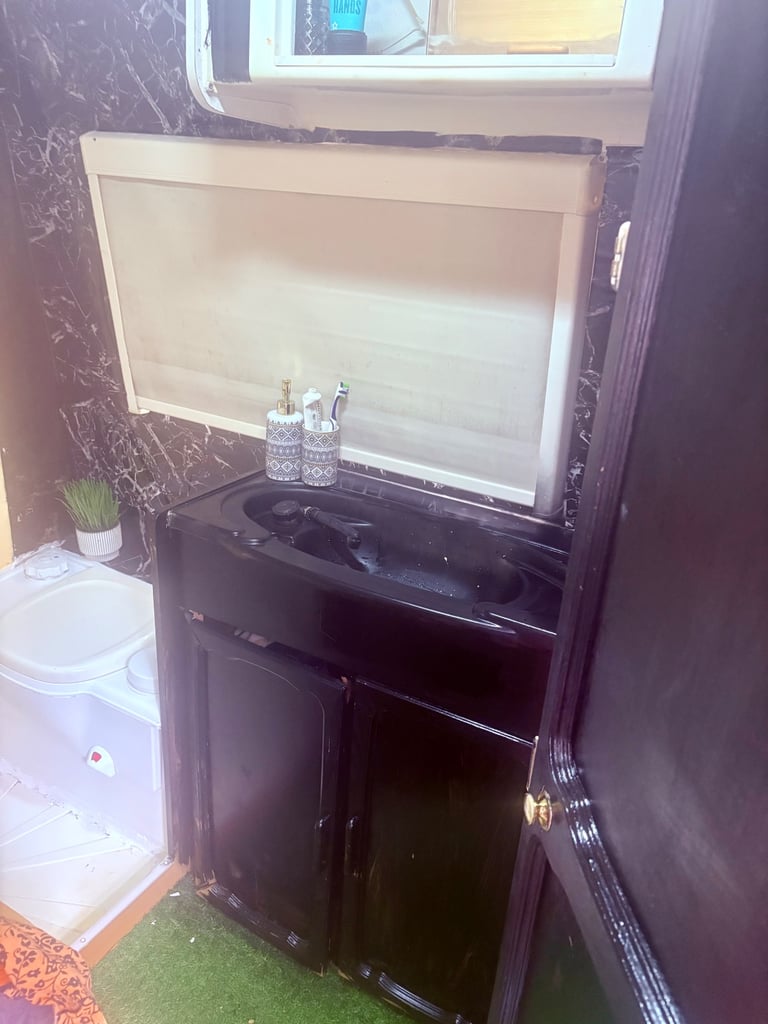 Avondale caravan 4 berth