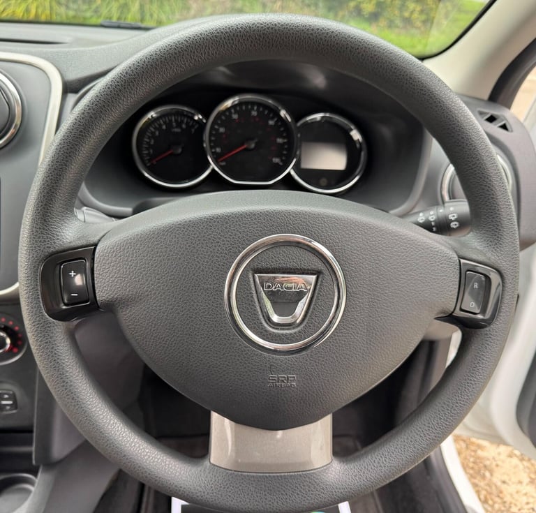 2015 Dacia Sandero 1.5 Dci Laureate Hatchback HATCHBACK Diesel Manual