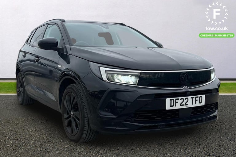 image for 2022 Vauxhall Grandland 1.6 Hybrid SRi 5dr Auto Hatchback PETROL/ELECTRIC Automatic