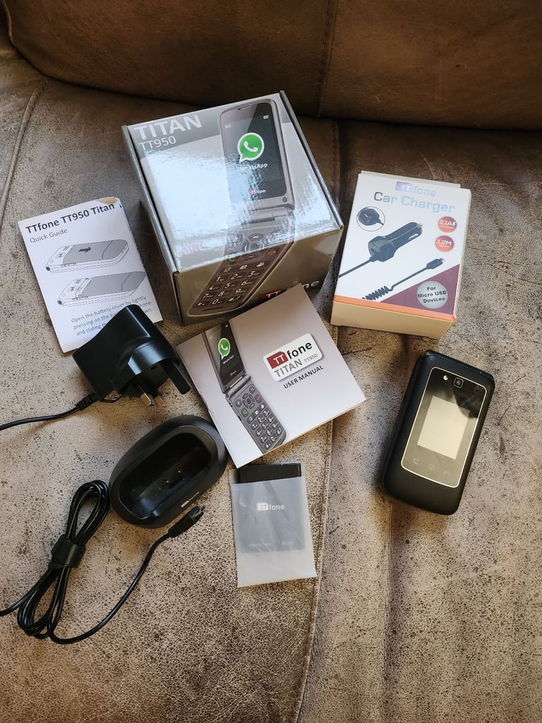 image for TTfone Titan TT950 with accessories