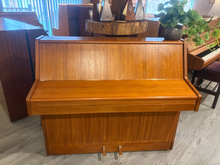 image for 6.5 octave Kemble Piano. Free delivery 
