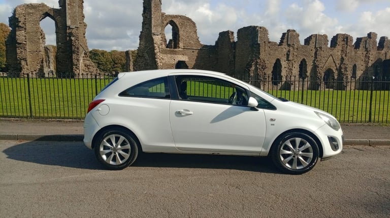 2014 Vauxhall Corsa 1.2 Excite 3dr [AC] *1 OWNER* 12 MTH MOT* ONLY 48000 MILES HATCHBACK Petrol M...