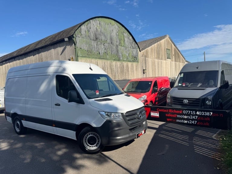 Mercedes-Benz Sprinter 3.5t H2 L2 Progressive Van++1 OWNER++CRUISE++REV