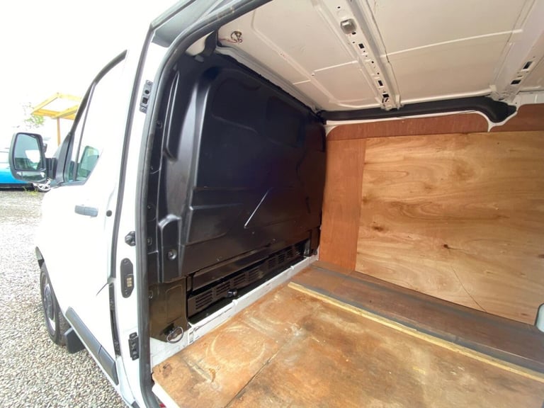 2018 Ford Transit Custom 2.0 300 EcoBlue Panel Van 5dr Diesel Manual L2 H1 Euro 6 (105 ps) PANEL ...