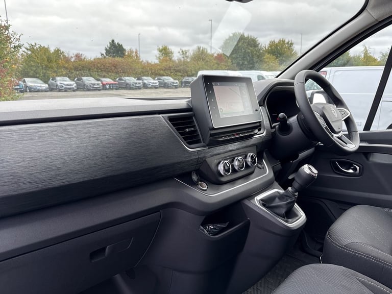  Renault Trafic 2.0 Dci Blue Ll30 Extra Sport Crew Van Double Cab 6dr Diesel