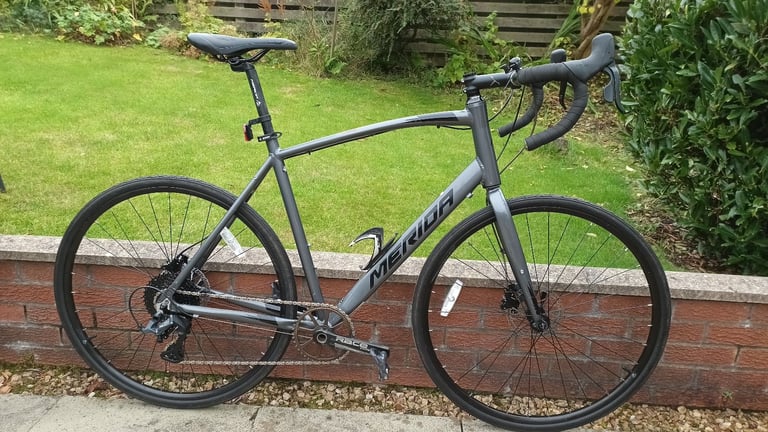 Merida Speeder road/hybrid bike : Size Large