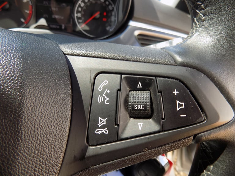 VAUXHALL CORSA 1.4 DESIGN. MORE PHOTOS AND VIDEO LINK ON OUR WEBSITE