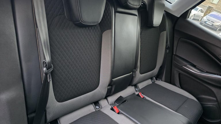 2019 Vauxhall Grandland X 1.2 Turbo Sport Nav Euro 6 (s/s) 5dr HATCHBACK Petrol Manual