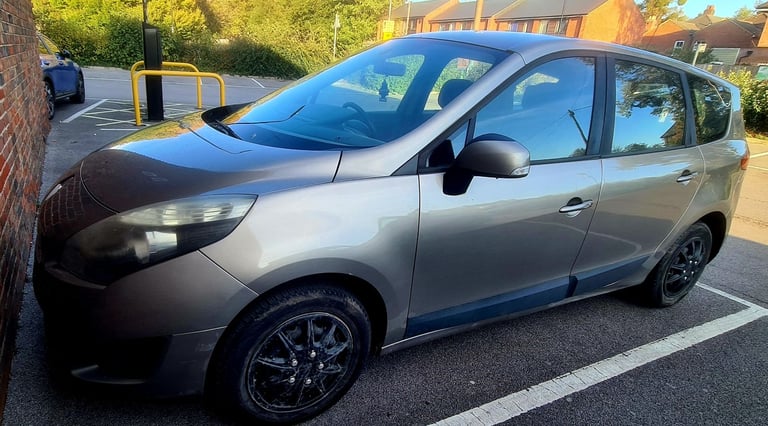 image for Renault, GRAND SCENIC, MPV, 2009, Manual, 1461 (cc), diesel, 5 doors, MOT until 1.9.2026