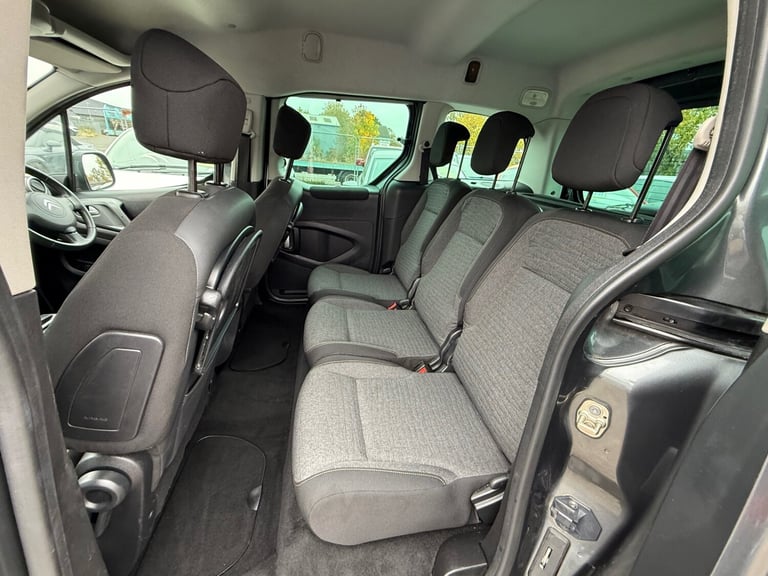 FRESH SERVICE,SERVICE HISTORY,2KEYS,FINANCE AVAILABLE,WARRANTY AVAILABLE NATIONA