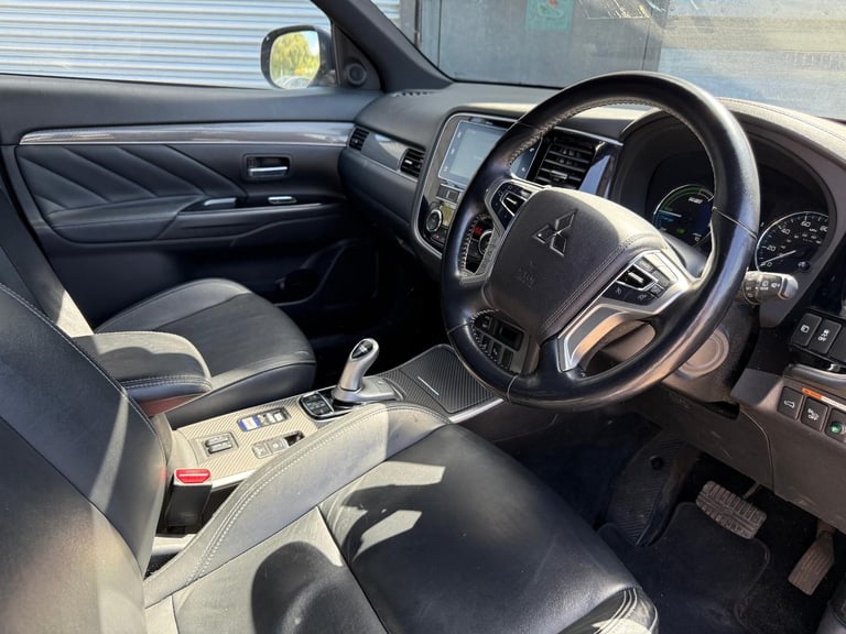 2019 68 MITSUBISHI OUTLANDER HYBRID PETROL + ELECTRIC DAMAGED REPAIRABLE SALVAGE