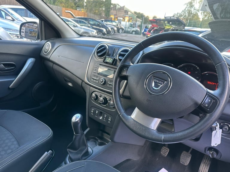 2013 Dacia Sandero 0.9 TCe Laureate Euro 5 5dr HATCHBACK Petrol Manual