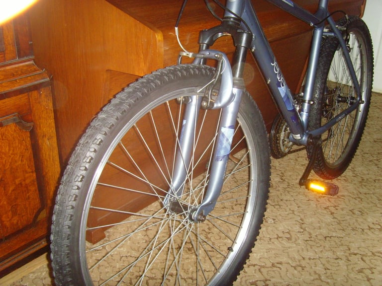 Large Apollo mountain bike nearly new condition