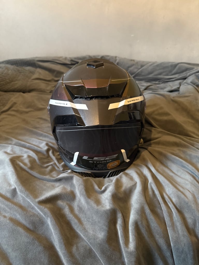 LS2 motorcycle Helmet (XS)
