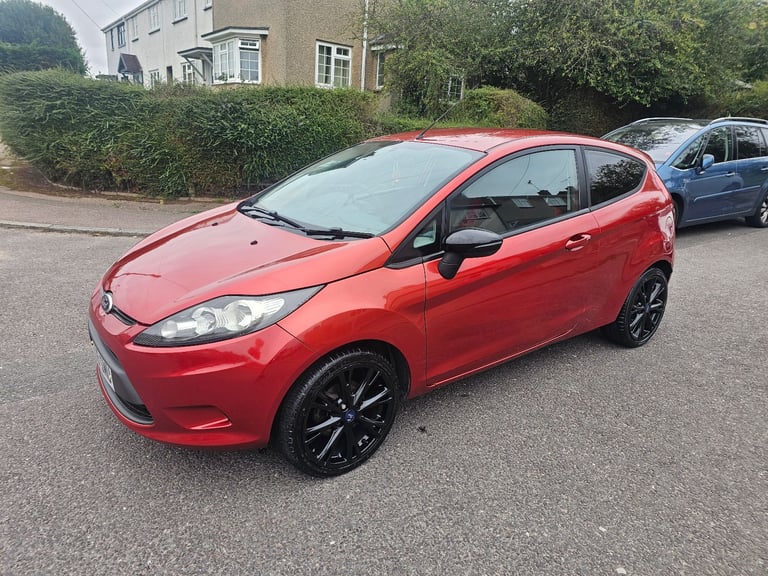 fiesta 1.2 F.S.H NEW CAMBELT AN CLUTCH LONG MOT JULY 26 DRIVES PERFECT 1.2 