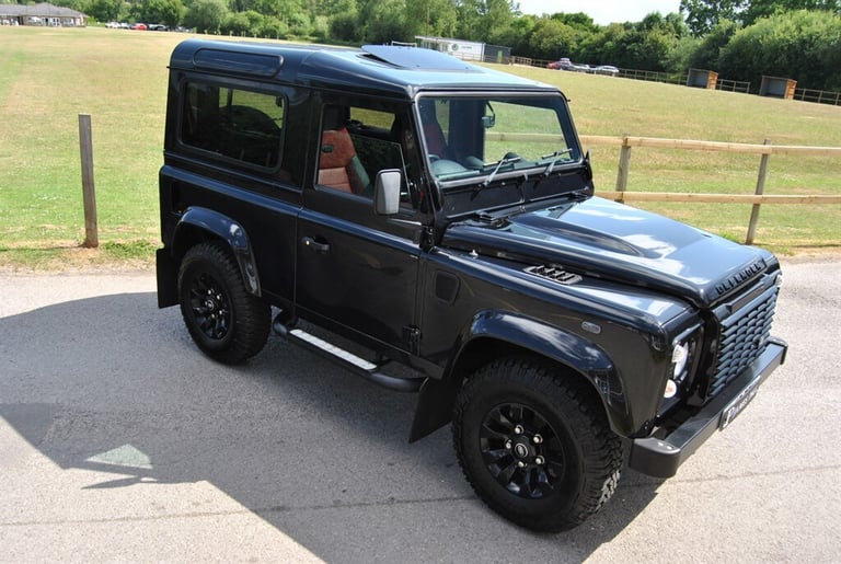 image for 2015 Land Rover Defender 90 2.2 TDCi XS SUV Double Cab 3dr Diesel Manual 4WD SWB Euro 5 (122 ps) ...