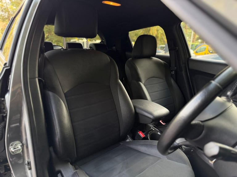 2017 Nissan Juke 1.2 DiG-T N-Connecta 5dr HATCHBACK PETROL Manual
