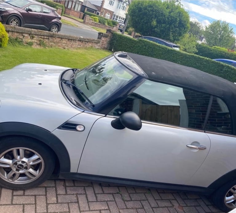 Mini-One CONVERTIBLE, 2013, Manual, 1598 (cc), 3 doors