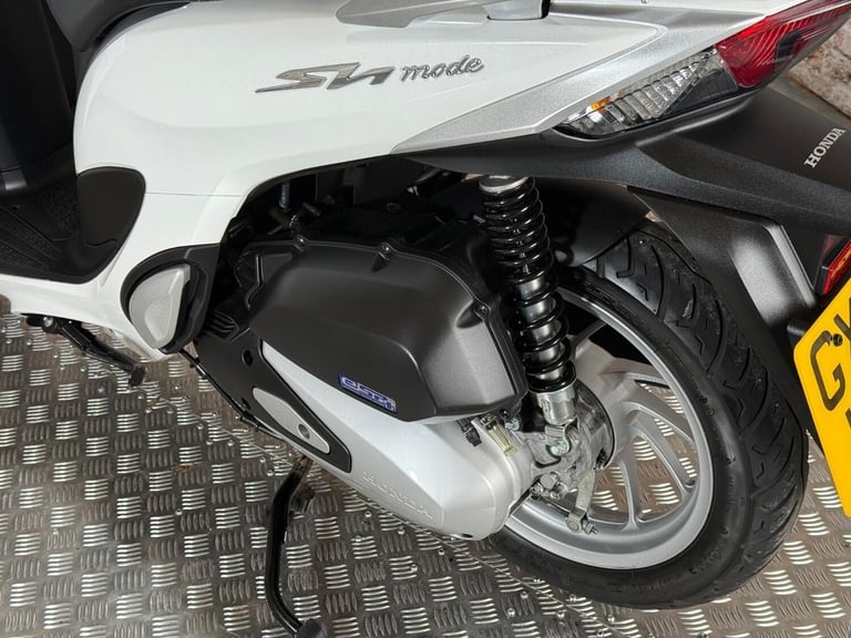 HONDA SH MODE 125 - 2023 Petrol Automatic in White