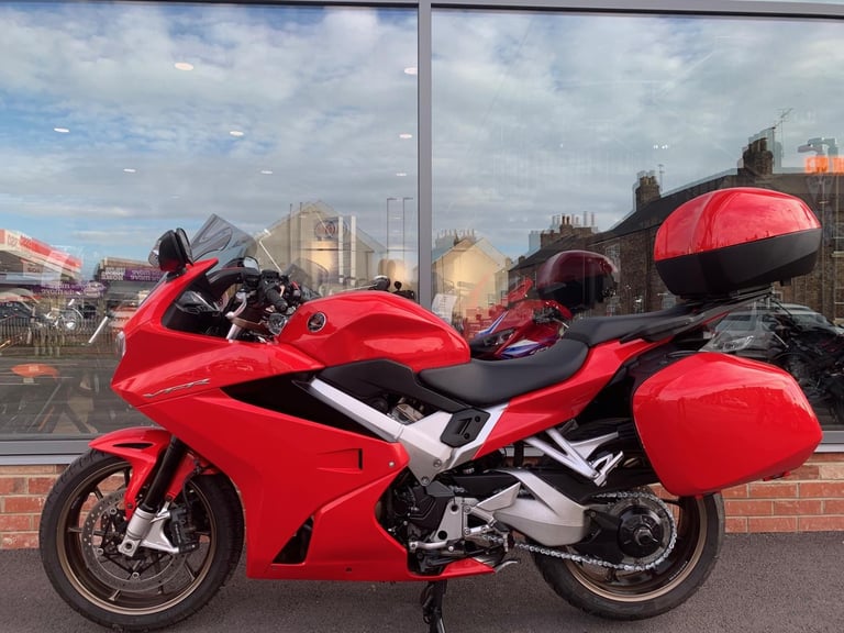 Honda VFR 800 - 2 YEAR WARRANTY 