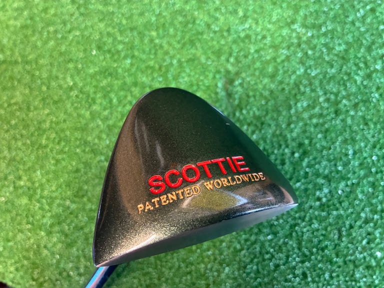 Scottie putter