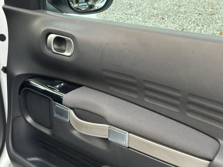 2015 Citroen C4 Cactus 1.6 Touch BlueHDI Diesel Manual 5 Door Hatchback White