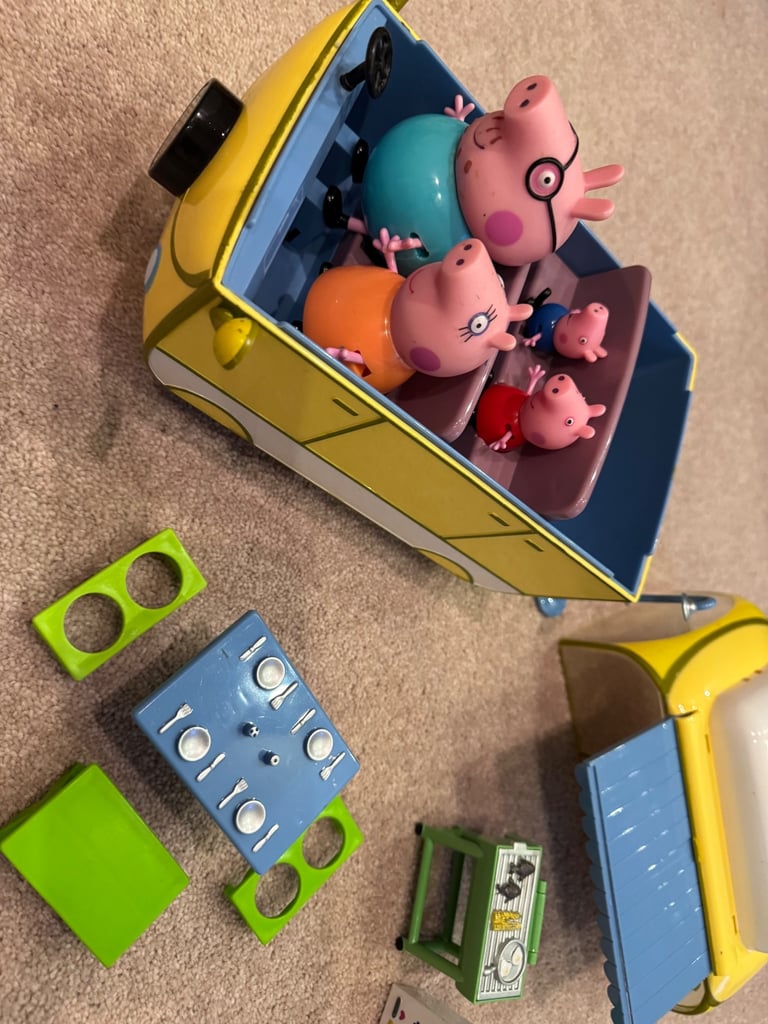Peppa Pig - Campervan & playground set bundle
