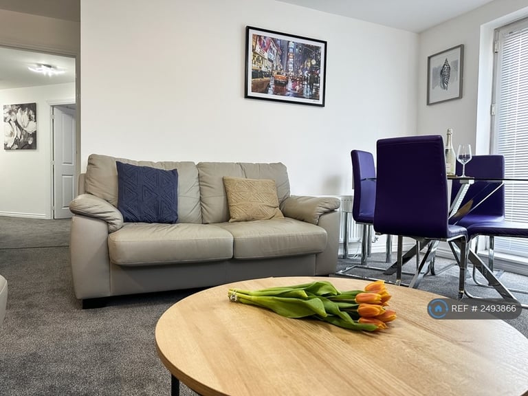 2 bedroom flat in Conyger Close, Great Oakley, Corby, NN18 (2 bed) (#2493866)