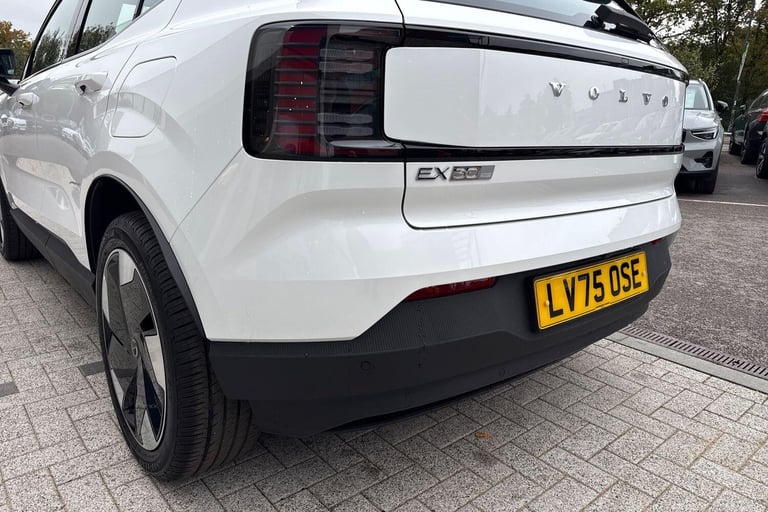 2025 Volvo EX30 Single Motor Extended Range 69kWh Plus SUV 5dr Electric Auto (272 ps) ESTATE Elec...