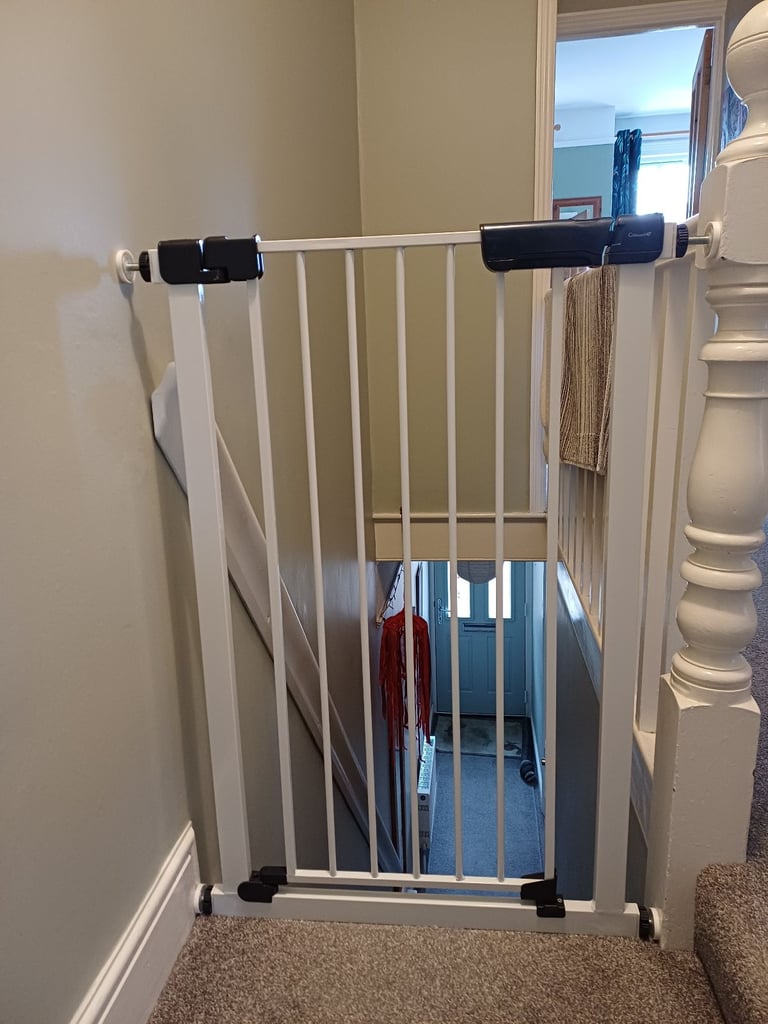 image for baby stairgate 
