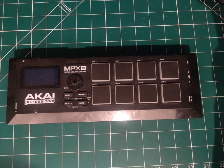 image for Akai mpx8 sample player