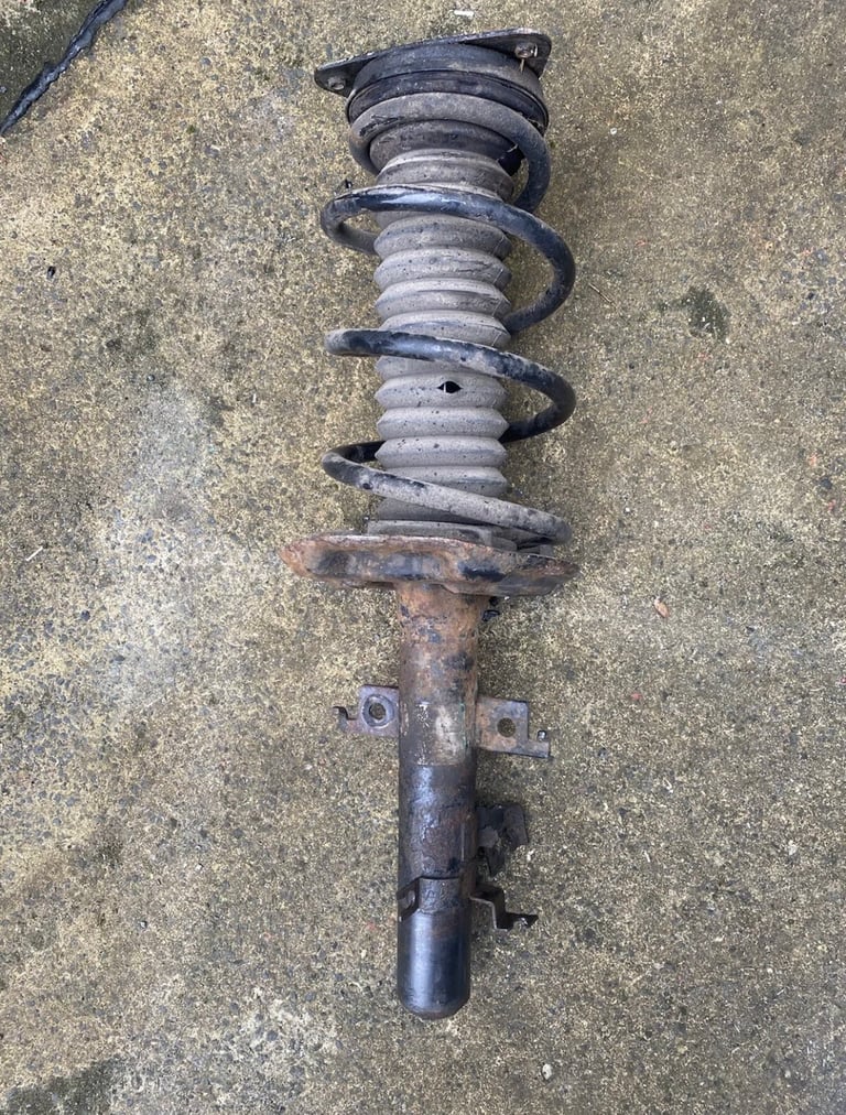 NISSAN QASHQAI J11 1.5 DCI DRIVERSIDE O/S FRONT SHOCK ABSORBER | in ...