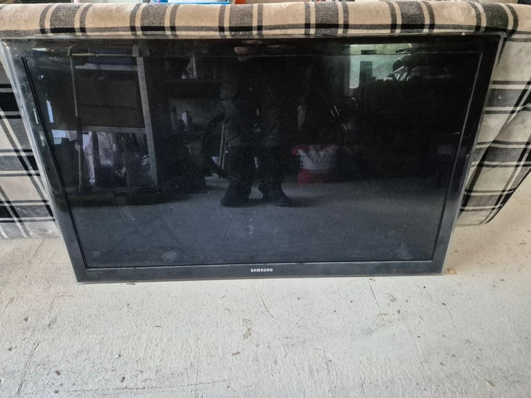 image for 46 inch samsung tv 