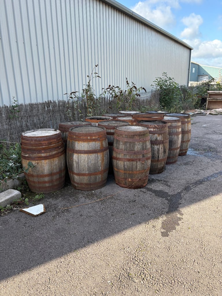image for OAK BARRELS USED WOOD FOR SALE