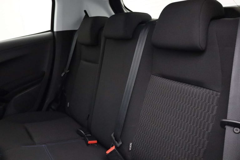 2019 Peugeot 208 1.2 208 Signature PureTech S/S 5dr Hatchback Petrol Manual