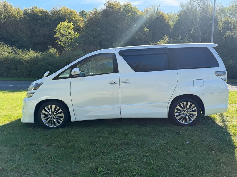 2012 TOYOTA VELLFIRE, WHITE,Golden Eyes 2, 2.4ltr. 7 Seater, Twin Sun roofs, 