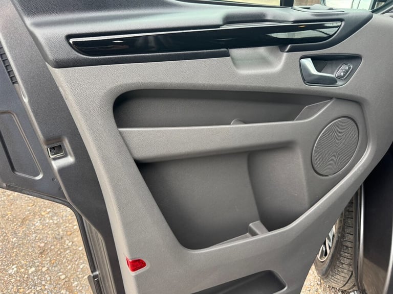 2020 Ford Transit Custom 2.0 280 LIMITED 6 SEAT COMBI VAN AUTOMATIC SWB Combi Van Diesel Automatic