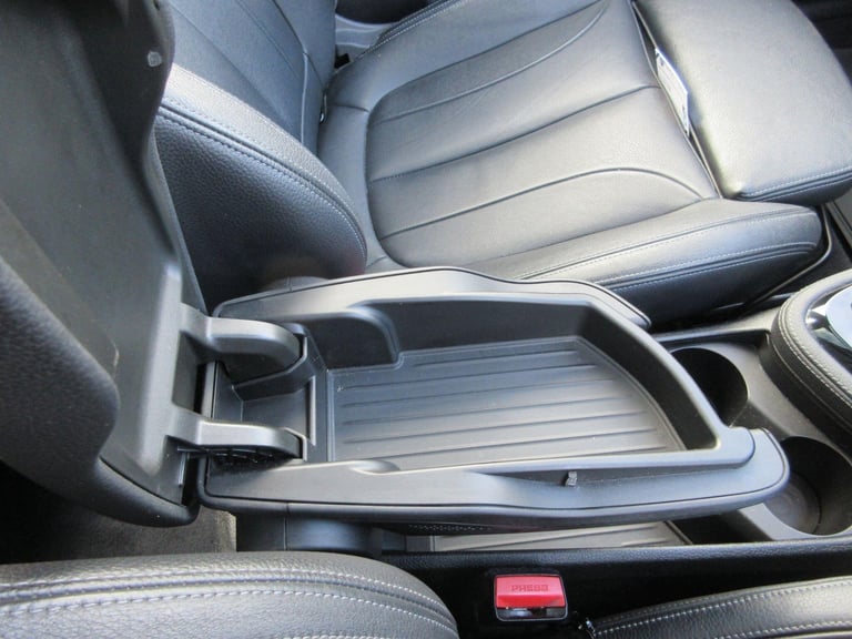 2016 BMW 2 Series Gran Tourer 220i Luxury Gran Tourer ESTATE Petrol Automatic