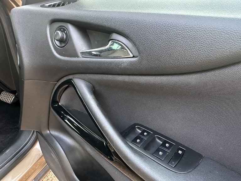 VAUXHALL ZAFIRA TOURER 2.0 CDTi SRi 2013