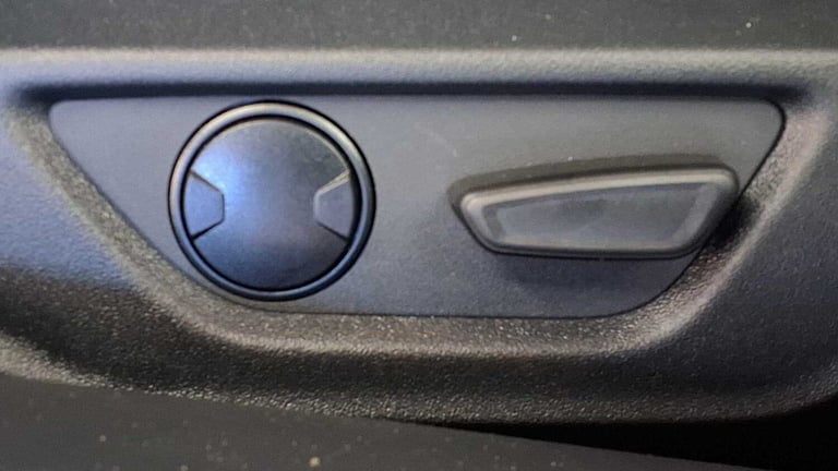  Ford Mustang 5.0 V8 Dark Horse 2dr Auto Coupe Petrol Automatic