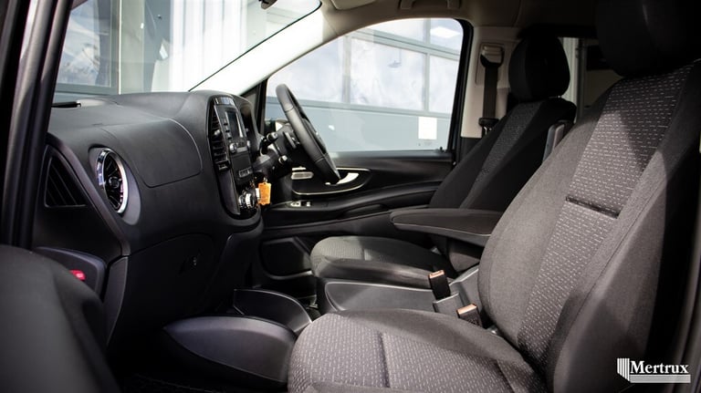 1969 Mercedes-Benz Vito 100kWh PREMIUM Tourer Auto (8 Seat) Inc Parking Package Window Van Electr...