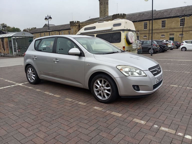 Kia, CEED, Hatchback, 2008, Manual, 1591 (cc), 5 doors