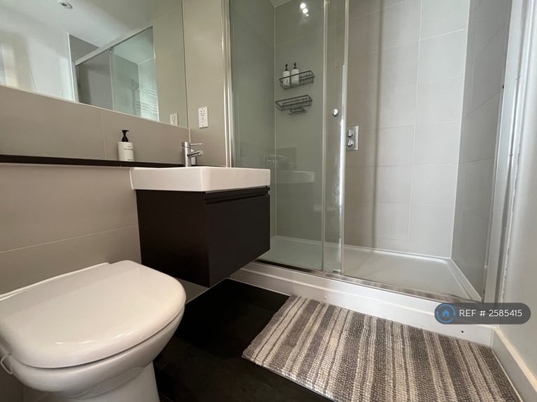 2 bedroom flat in Fowler Avenue, Trumpington, Cambridge, CB2 (2 bed) (#2585415)